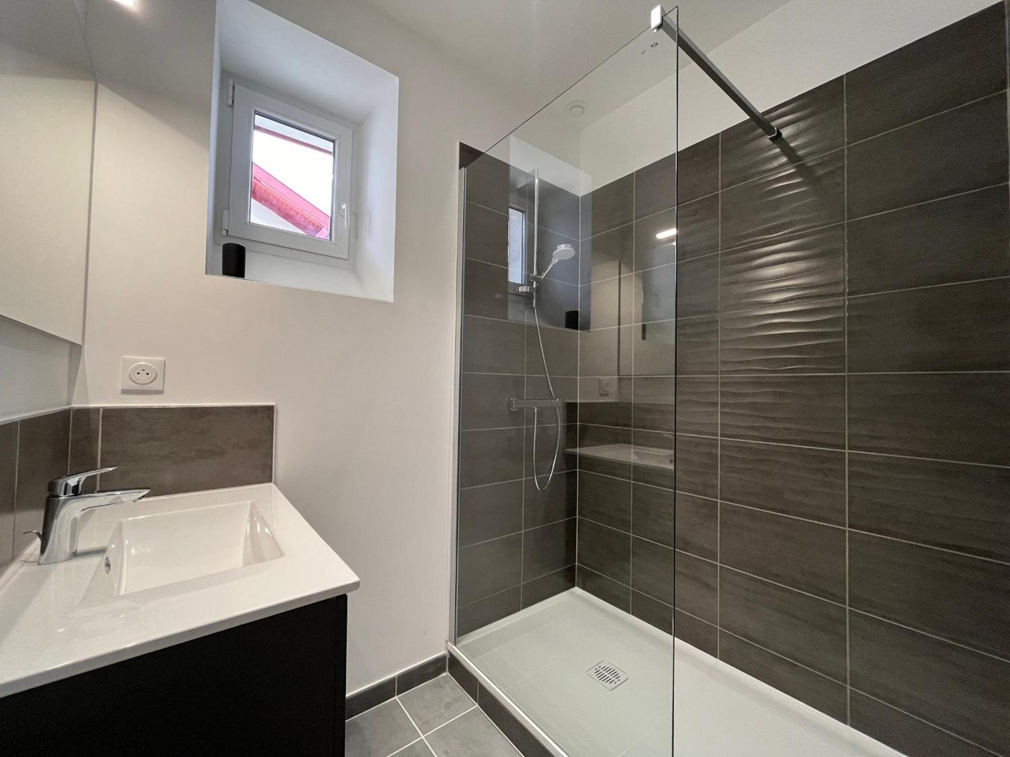 Apartment Lumineux 3 Pieces Pres Des Halles Et De La Plage, Wifi, Clim, Parkings Proches - Fr-1-239-910 *